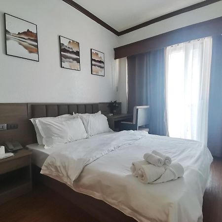 Passion Makati Aparthotel Makati City Eksteriør bilde